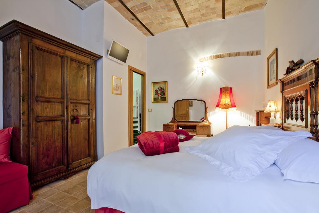B&B Il Marchese Del Grillo Sulmona Quarto foto